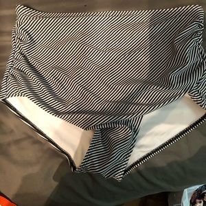 NWOT High waisted swim bottoms